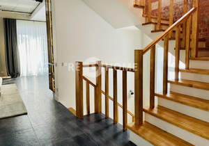 Дом 360м², 2-этажный, на длительный срок,