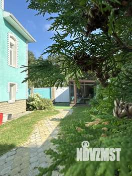 Коттедж 293м², 3-этажный, участок 6 сот.