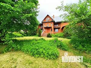 Дом 714м², 3-этажный, участок 23 сот.