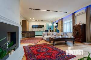 Коттедж 346м², 3-этажный, участок 14 сот.