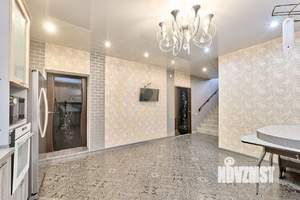 Дом 312м², 2-этажный, участок 7 сот.