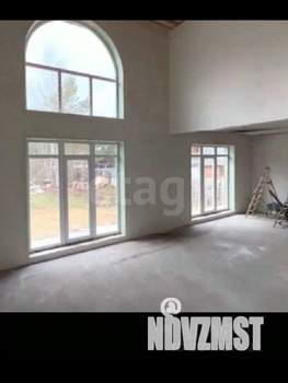 Дом 180м², 2-этажный, участок 6 сот.