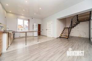 Дом 121м², 2-этажный, участок 8 сот.