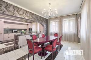 Дом 361м², 3-этажный, участок 11 сот.