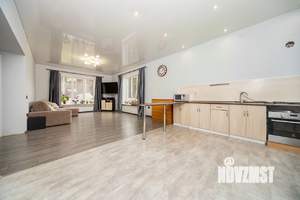 Дом 121м², 2-этажный, участок 8 сот.