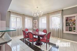 Дом 361м², 3-этажный, участок 11 сот.