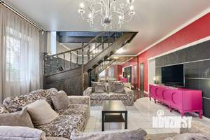 Дом 361м², 3-этажный, участок 11 сот.