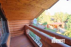 Дом 240м², 3-этажный, участок 8 сот.