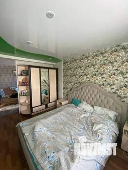 Дом 212м², 2-этажный, участок 6 сот.