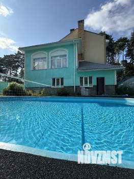 Коттедж 293м², 3-этажный, участок 6 сот.