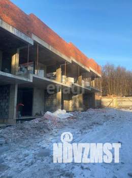 Таунхаус 200м², 3-этажный, участок 4 сот.