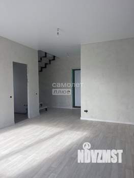 Дом 106м², 2-этажный, участок 5 сот.