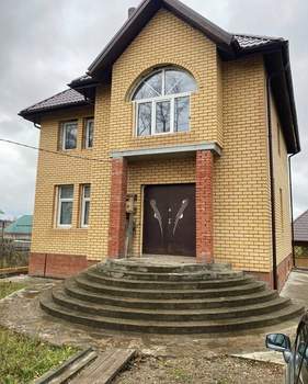 Дом 239м², 2-этажный, участок 12 сот.