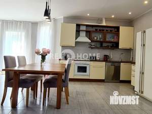 Коттедж 271м², 3-этажный, участок 9 сот.