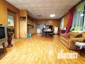 Дом 714м², 3-этажный, участок 23 сот.