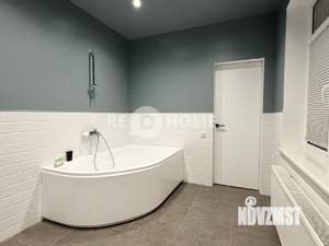 Коттедж 360м&sup2;, 2-этажный, на длительный срок, 