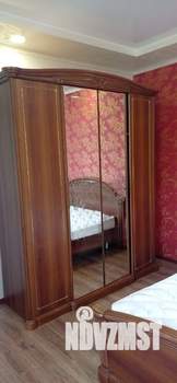 Коттедж 300м², 3-этажный, на длительный срок, 