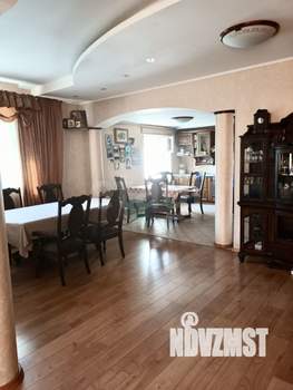 Дом 300м², 3-этажный, на длительный срок, 