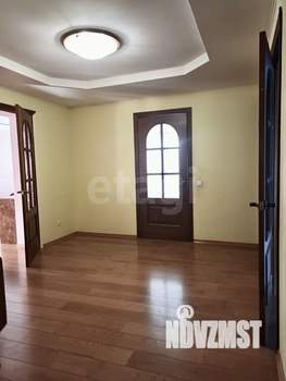 Дом 299м², 3-этажный, на длительный срок, 