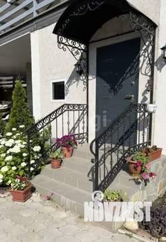 Дом 430м², 3-этажный, участок 13 сот.  