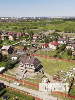 Дом 455м², 3-этажный, участок 30 сот.  