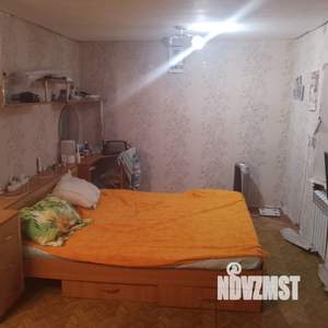 Дом 100м², 2-этажный, участок 6 сот.  