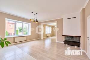 Дом 309м², 2-этажный, участок 10 сот.  