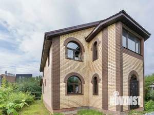 Дом 203м², 2-этажный, участок 6 сот.  