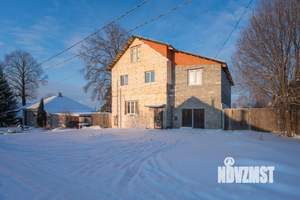 Дом 270м², 2-этажный, участок 12 сот.  