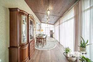 Коттедж 183м², 3-этажный, участок 6 сот.  