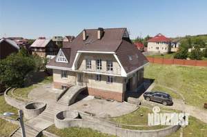 Дом 455м², 3-этажный, участок 30 сот.  