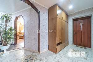 Дом 218м², 2-этажный, участок 12 сот.  
