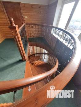 Коттедж 301м², 2-этажный, участок 12 сот.  