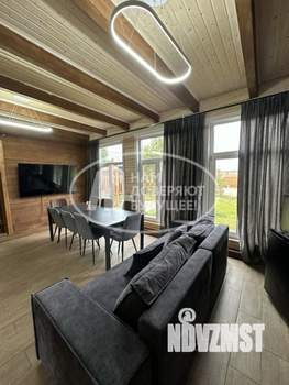 Дом 90м², 2-этажный, участок 6 сот.  