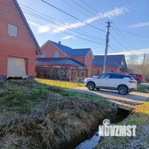 Дом 180м², 2-этажный, участок 10 сот.  