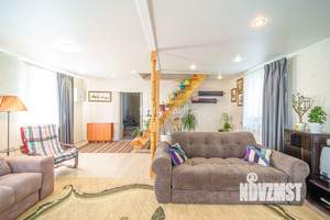 Дом 142м², 3-этажный, участок 13 сот.  