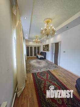 Коттедж 301м², 2-этажный, участок 12 сот.  