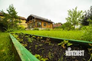 Коттедж 235м², 3-этажный, участок 9 сот.  