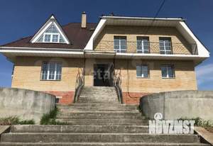 Дом 455м², 3-этажный, участок 30 сот.  