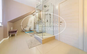 Дом 250м², 2-этажный, участок 7 сот.  