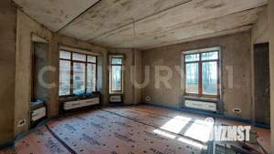 Коттедж 500м², 3-этажный, участок 27 сот.  