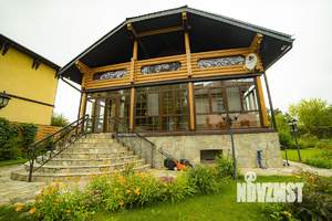 Коттедж 235м², 3-этажный, участок 9 сот.  