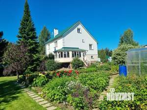 Коттедж 255м&sup2;, 3-этажный, участок 20 сот.  