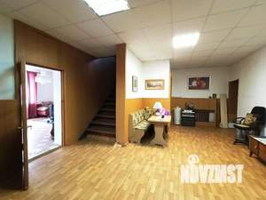 Дом 714м², 3-этажный, участок 23 сот.  