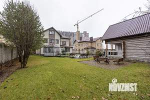 Дом 450м&sup2;, 3-этажный, участок 12 сот.  