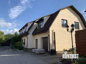 Таунхаус 240м², 2-этажный, участок 596 сот.  