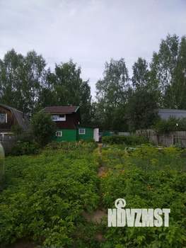 Дом 40м², 2-этажный, участок 6 сот.  