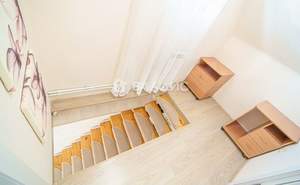 Дом 142м², 3-этажный, участок 13 сот.  