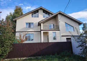 Дом 420м², 3-этажный, участок 10 сот.  