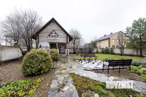 Дом 450м&sup2;, 3-этажный, участок 12 сот.  